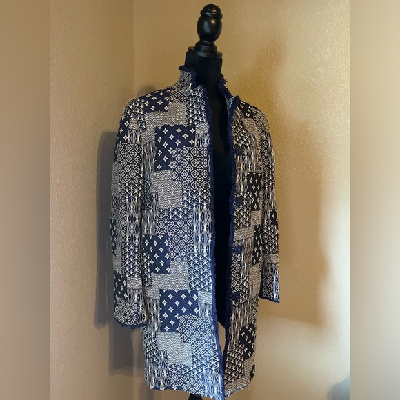 J. McLaughlin Walden Coat Navy Patchwork Jacquard Fringe SZ S in Mint condition - Picture 2 of 7